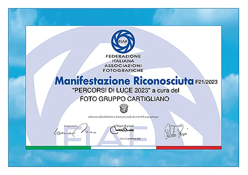 Attestato FIAF Riconoscimento Percorsi Luce F21 2023 - Bassano Fotografia Attestato FIAF Riconoscimento Percorsi Luce F21 2023 - Bassano Fotografia